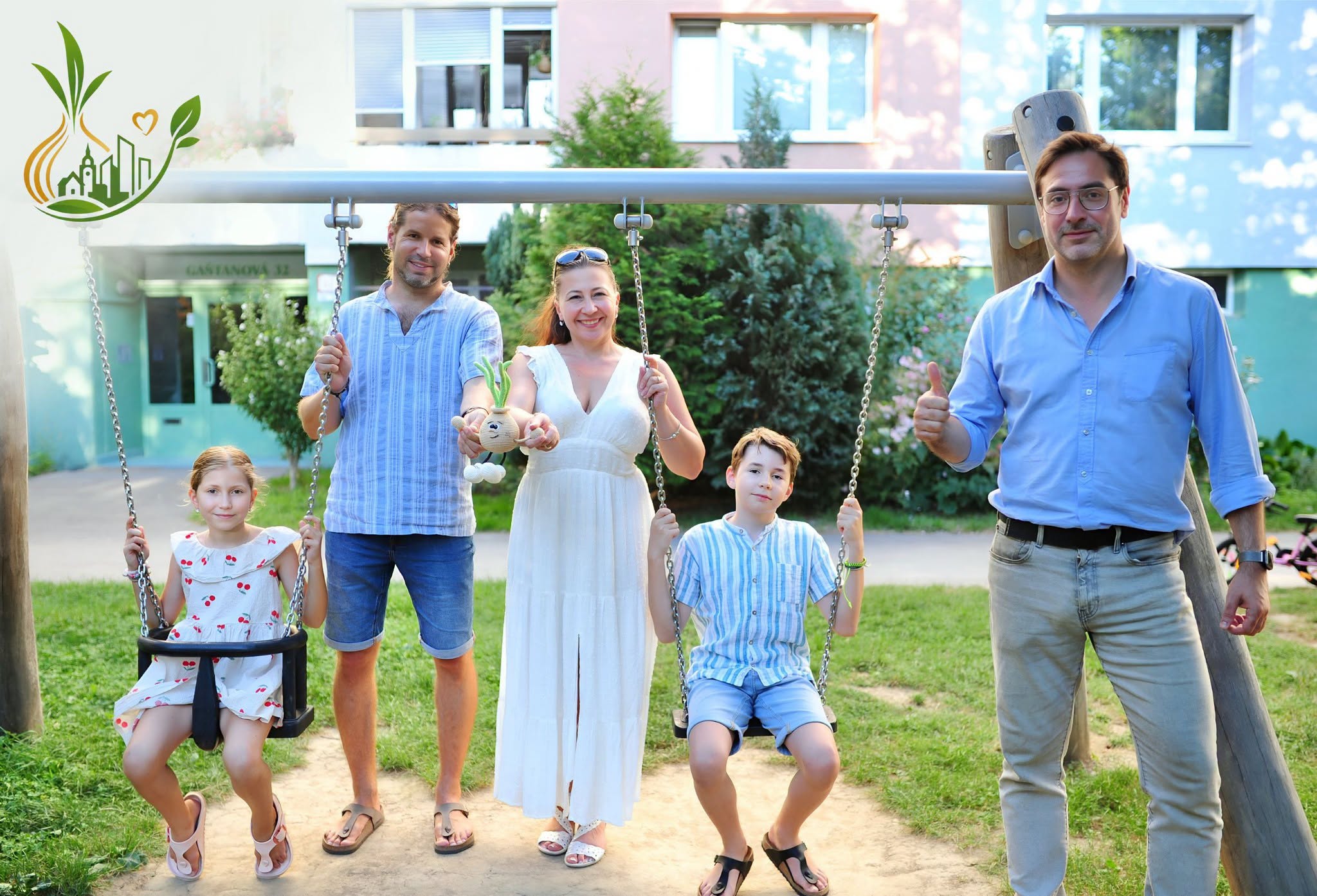 Jana Paučinová pri komunitnom ihrisku